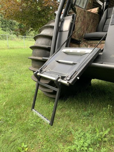 Integrated Ladder (front door)